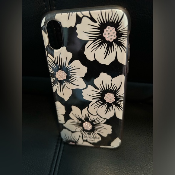 Like New Kate Spade PAIR OF IPHONE XR Hardshell Protective Cases - Picture 6 of 7